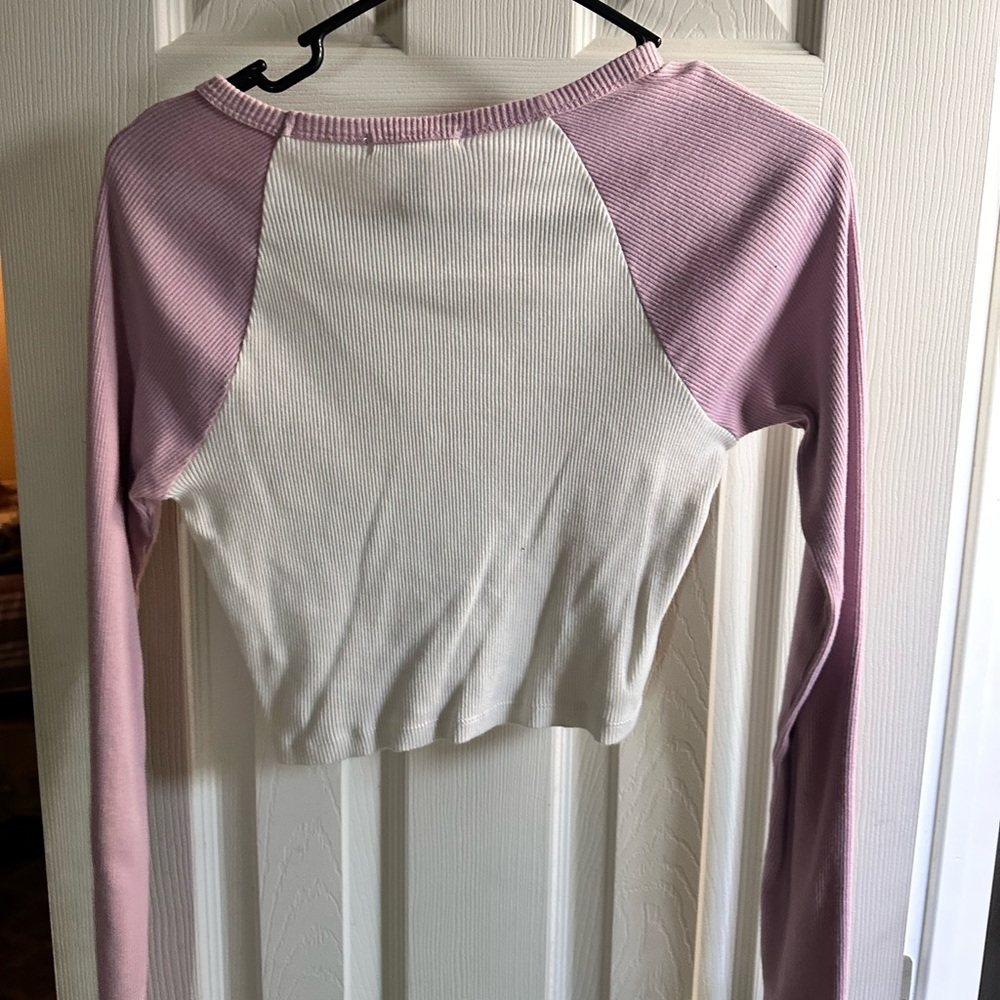Long sleeve crop top